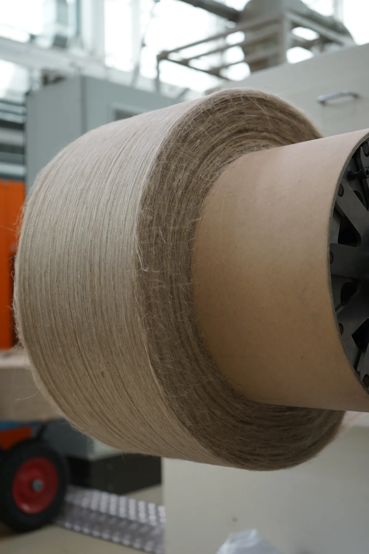 Aufgewickelte Hanffaser in der Produktion der FUSE GmbH